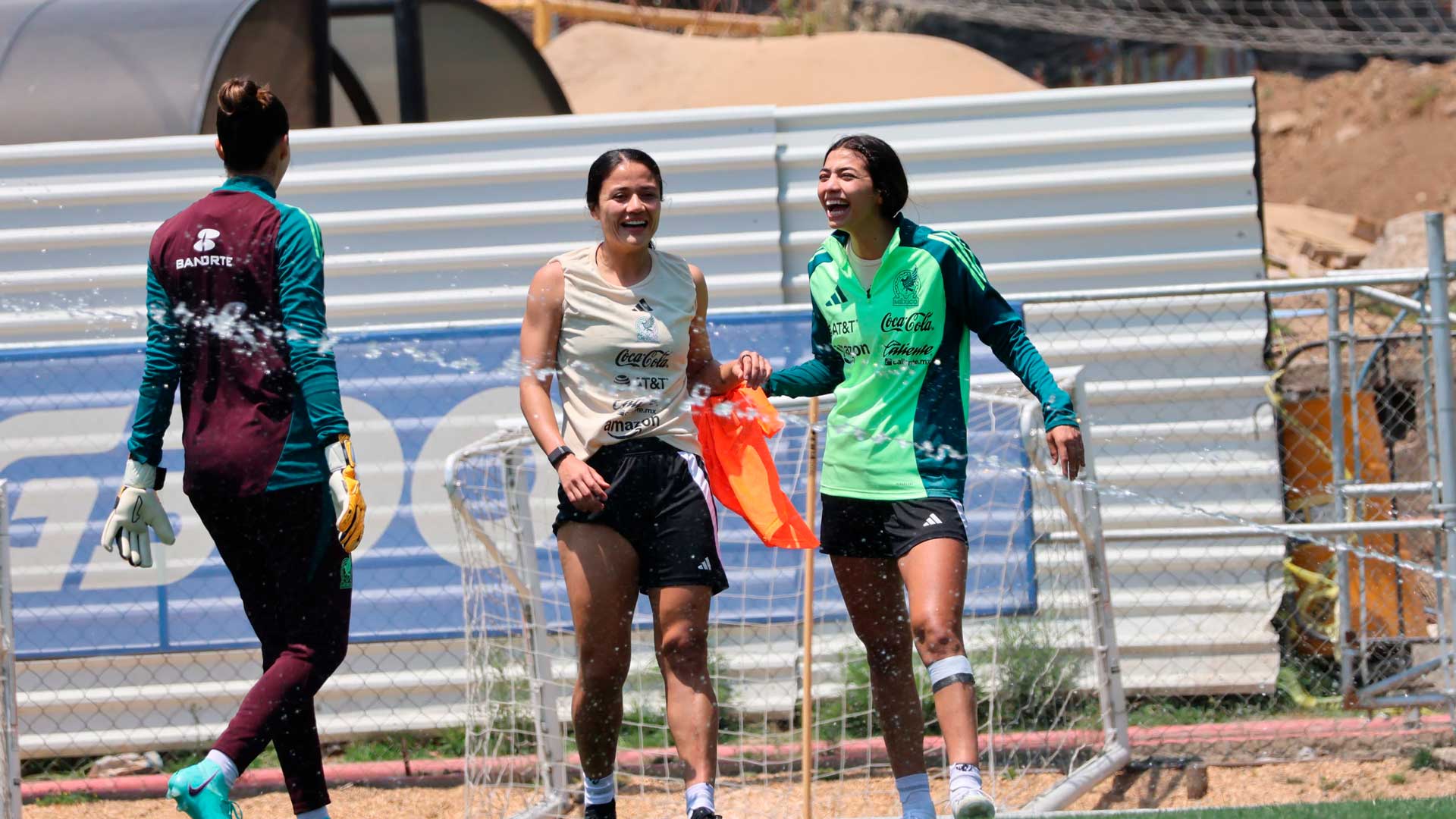 Rebeca Bernal, defensa de México femenil: “Este equipo va de menos a más y hoy estamos más conectadas que nunca”